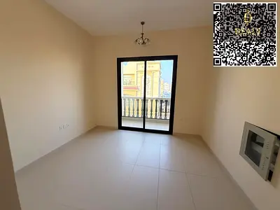 استوديو أول ساكن مع بلكونة للإيجار العائلي فقط في العالية – مناسب للعائلات الصغيرة