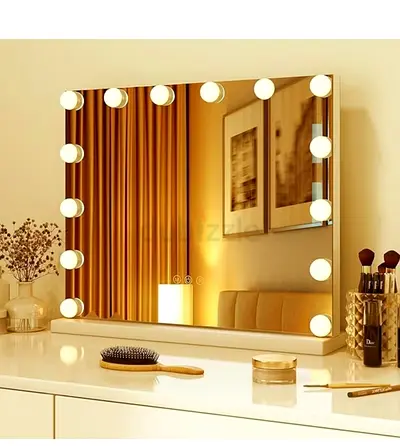 My Hollywood-style lighted vanity mirror — working condition