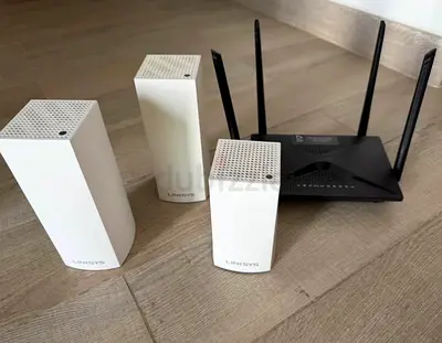 Linksys - WiFi extenders  router