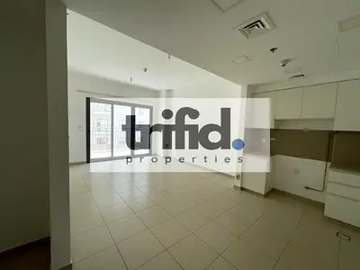 READY TO MOVE | SPACIOUS UNIT | PRIME LOCATION