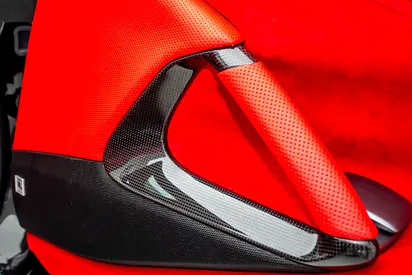 2021 Ferrari 812 — фото 14