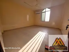 Two-bedroom apartment with living room, excellent condition, spacious layout, very reasonable price,