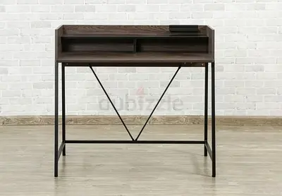 Stylish Modern Study Table