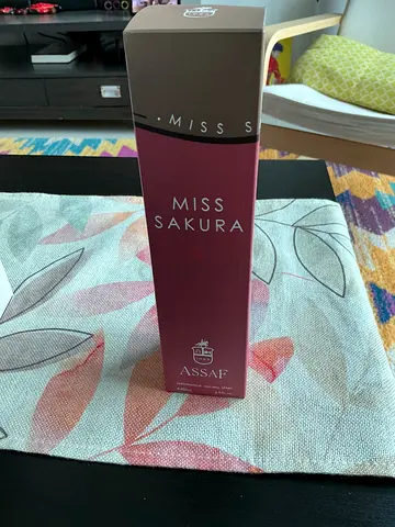 Miss Sakura Perfume