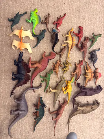 Lot of assorted dinosaur toy figures (used)