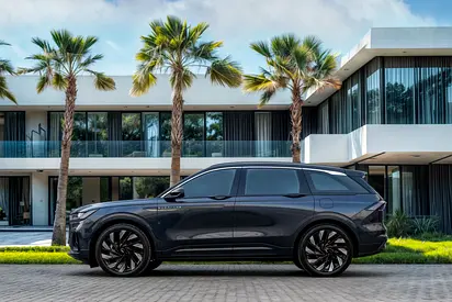 2024 Lincoln NAUTILUS 照片 2