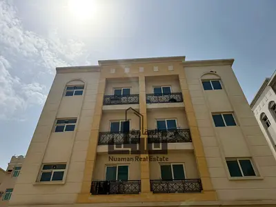 للبيع بناية استثمارية في مويلح التجارية – دخل سنوي 425,000 درهم