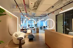 Prime Location | Luxurious Office | Vacant