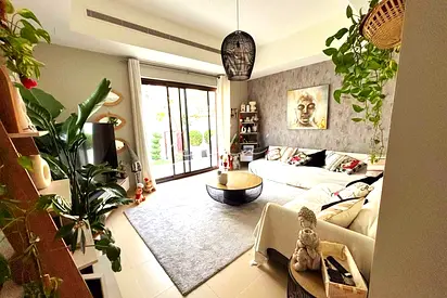 Beautiful Townhouse | 2E | Vacant in July 2026