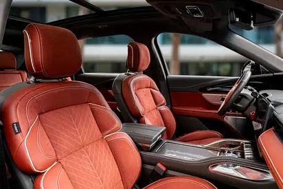 2024 Lincoln NAUTILUS 照片 11