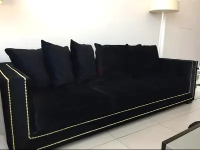Elegant Black Velvet 3-seater sofa