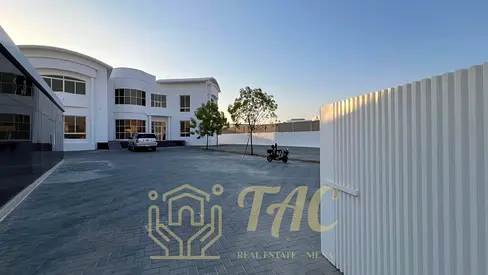 Luxury villa for rent in Nad Al Sheba 4 | Spacious rooms | Garden area