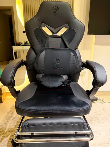 Dowinx Gaming Chair – Excellent Condition (3 months use)