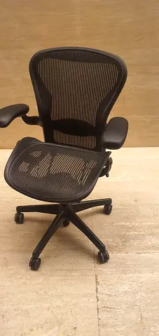 Herman Miller Areon Classic Chairs For Selling