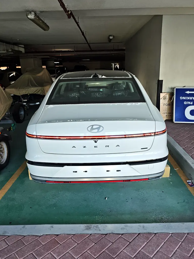 Hyundai Azera 2025 — photo 1 of 7