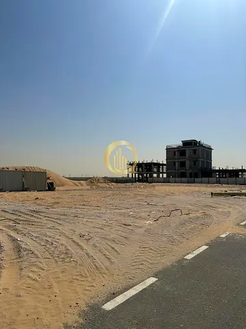 For sale: commercial land in Telal City, Zone B, opposite the Masar Project and the second plot from the main street. Freehold ownership for all natio