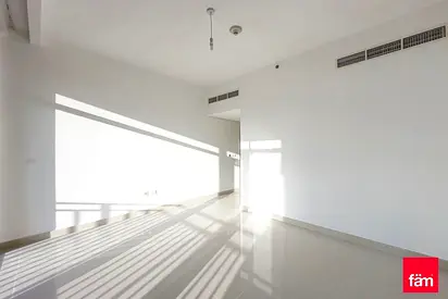 Corner Unit | 2,205 SQFT | Boulevard Crescent