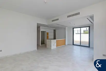 Backing Green Belt | Corner Plot | 4 beds
