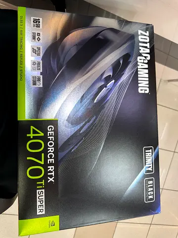 4070TiSuper Black Trinity Edition ZOTAC