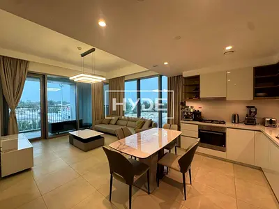 2 Bedrooms | Vacant | Direct Mall Access