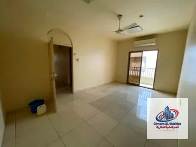 شقة غرفتين وصالة للإيجار في القاسمية المحطة تبع حميد مع بلكونة و2 حمام وغاز مركزي موقع مميز قريب من جميع الخدمات
