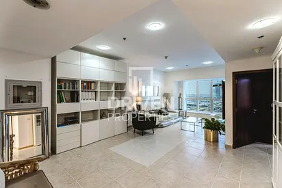 Ready to Move in | Furnished | Mid Floor