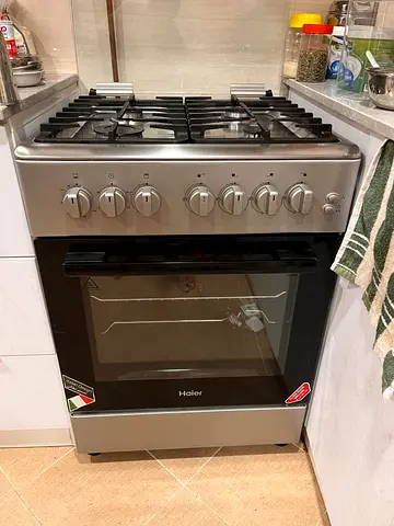 Haier Free Standing Gas Cooker Silver HCR6060GT1