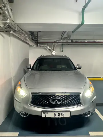 Infiniti qx70
