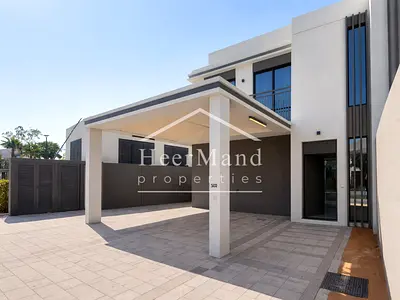 Desired location|Luxury townhouse|Modern