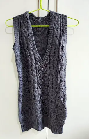 Woman knitted west (S)