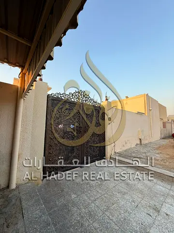 🏡 بيت للبيع في الغافية – مساحة كبيرة مع ملحق مستقل ومرافق متكاملة مناسب للعائلات والاستثمار