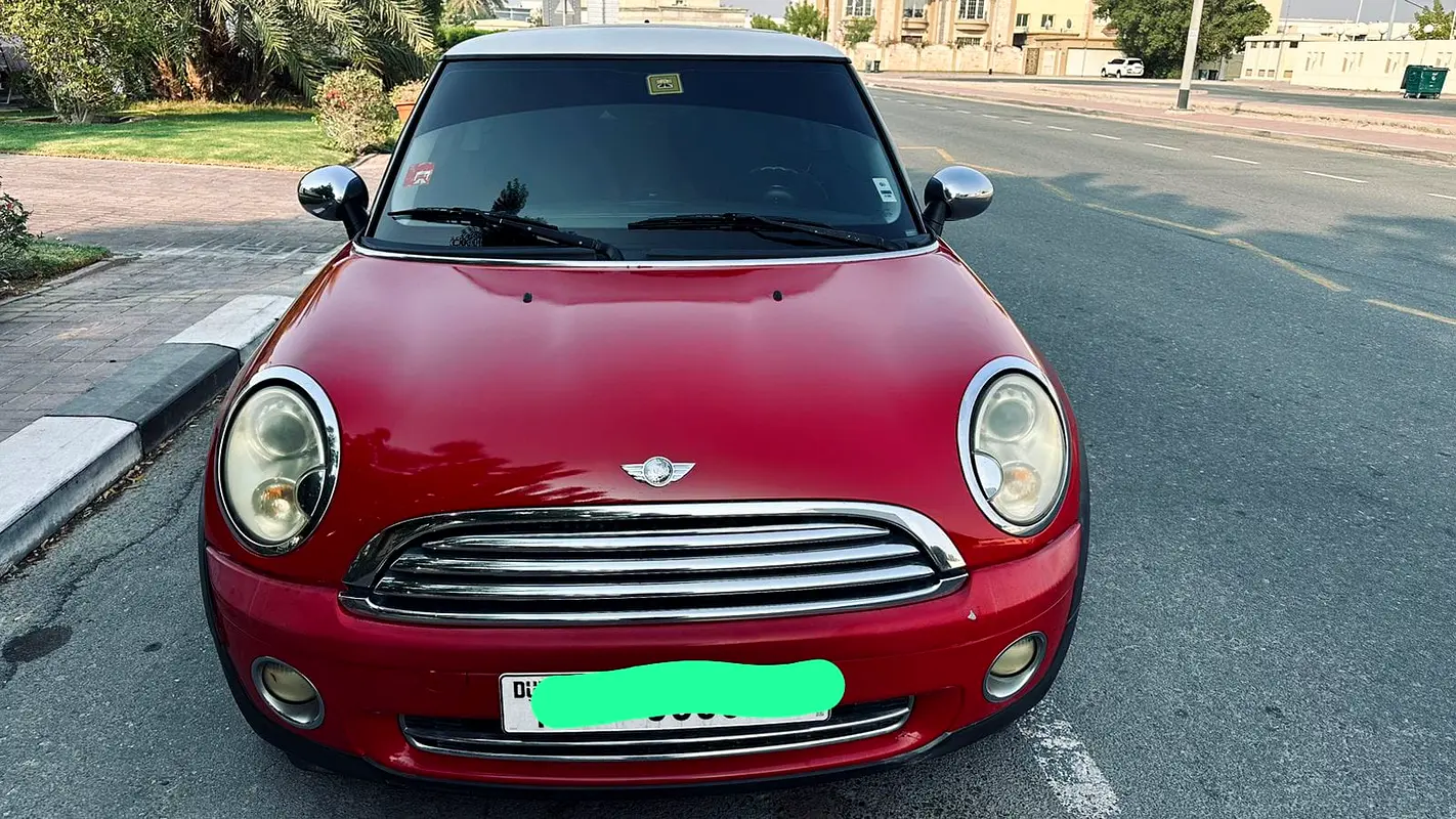 MINI Cooper 2011 — photo 1 of 6