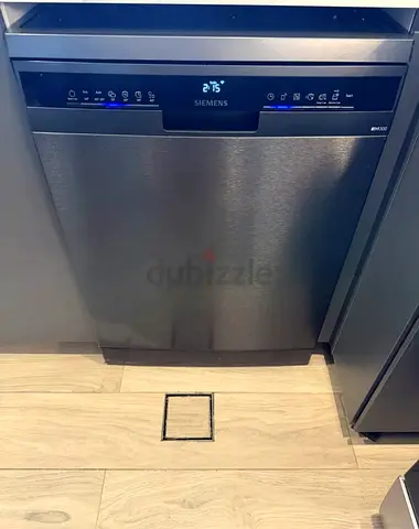 Siemens iQ300 latest model black dishwasher for sell with WiFi system
