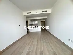 Contemporary | Spacious Bright Unit | Park View