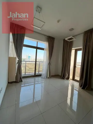 شقة نصف مفروشة | غرفتين نوم | مساحة واسعة وتصميم عصري