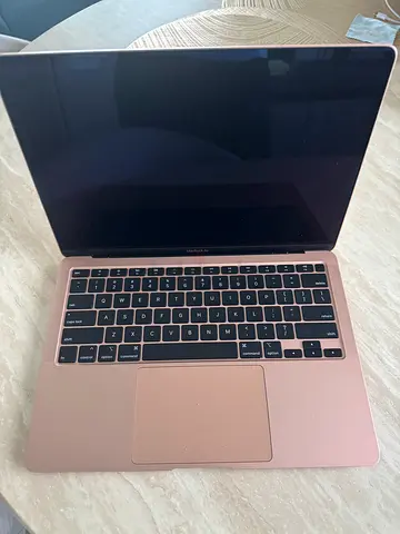 Apple MacBook Air (Gold, 13-inch, 8GB RAM) in Excellent Condition