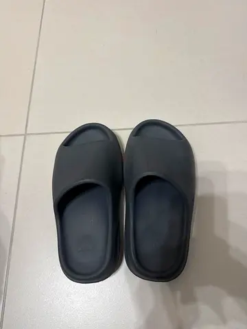 Yeezy slides - Onyx