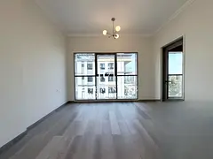 ELEGANT | CLOSED KITCHEN | PRIME LOCATION | SPACIOUS