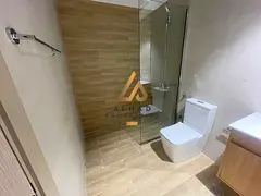 Brand New l High Floor l Tenant l road View