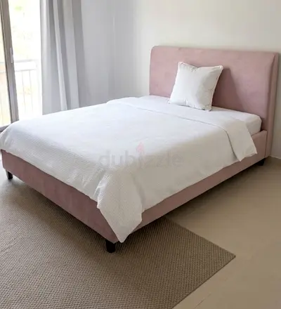 Pink velvet bed with memory foam mattress 160x200