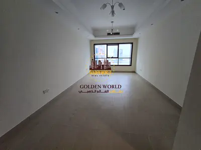 شقة غرفة وصالة في الخان القصباء ببرج الصير مع بلكونة وإطلالة بحرية، غرفة ماستر، 2 حمام، تكييف مجاني، جيم ومسبح بسعر 51,000 درهم