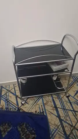 Serving trolley