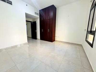1BHK IIII Spacious IIII Separate Laundry IIII Close to exit