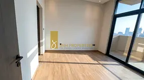 HIGH FLOOR | BRAND NEW | SPACIOUS
