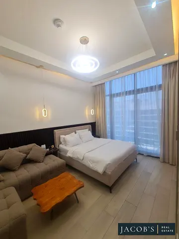 Fully furnished | 6 Cheques | Vacant