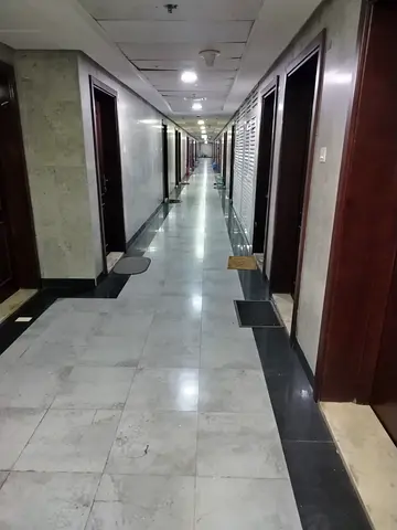 نحن اكثر من مجرد خدمه لانك تستاهل الافضل  في قلب المدينة، قريب من كل ما تحتاجه". "سكن مهيأ يجمع بين الراحة والخدمات". "استمتع بأسعد الأحياء السكنية".