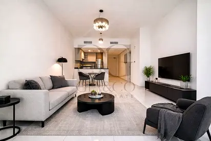 Vacant | Largest 1BR Layout | With Appliances