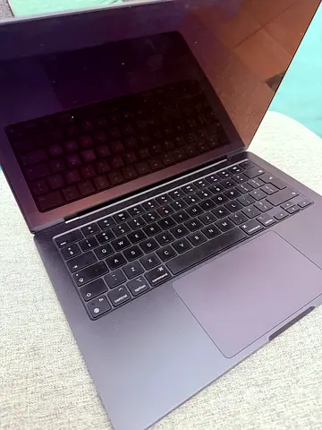 MacBook Pro M2chip 16 inch and 16GB