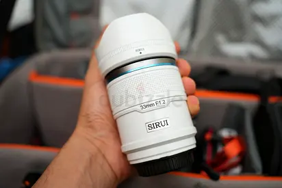 Cinema lense sirui auto focus 33 mm f1. 2 for sony camera Apsc sensor