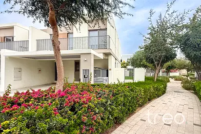 Corner Unit | Park View | Prime Location